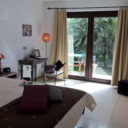 Birdcage Gay Men And Lifestyle (adults Only) 度假村