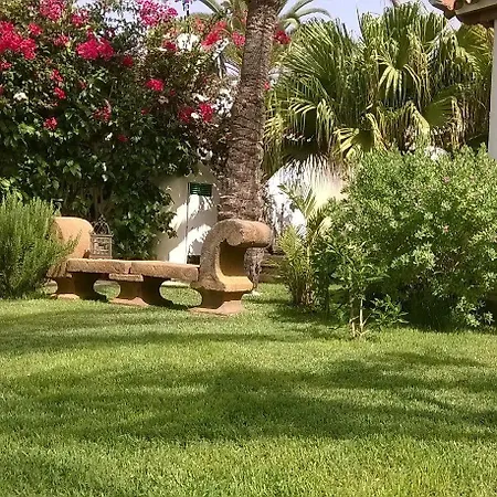 리조트 Birdcage Gay Men And Lifestyle (adults Only)