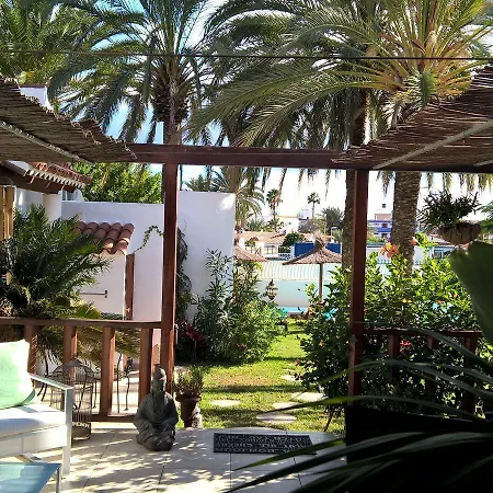 리조트 Birdcage Gay Men And Lifestyle (adults Only)