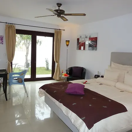 리조트 Birdcage Gay Men And Lifestyle (adults Only)