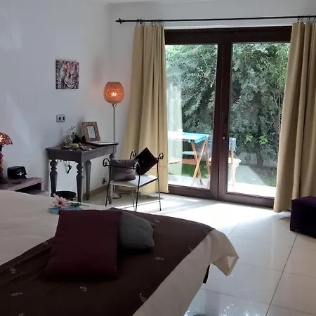 Ośrodek wypoczynkowy Birdcage Gay Men And Lifestyle (adults Only) 4*
