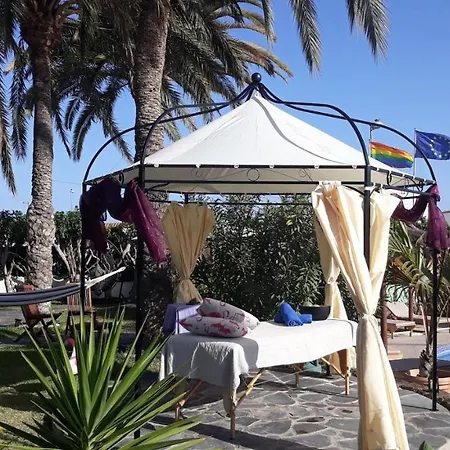 Resort Birdcage Gay Men Resort&lifestyle