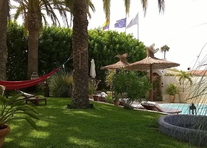 Birdcage Gay Men Resort&lifestyle 4*