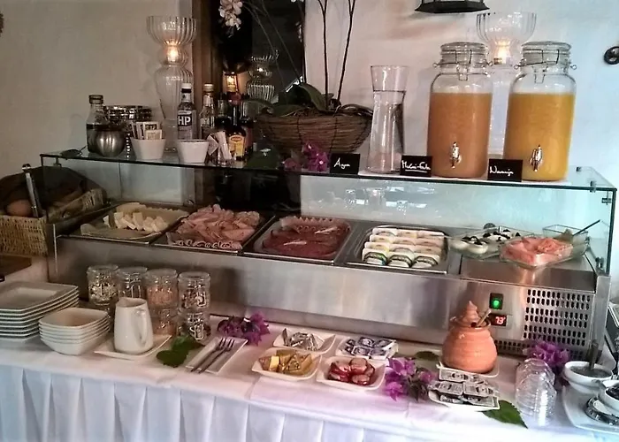 Birdcage Gay Men Resort&lifestyle 4*