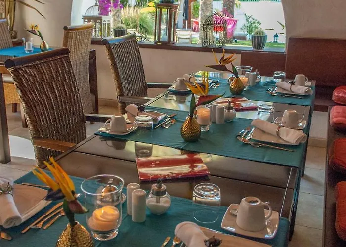 Birdcage Gay Men Resort&lifestyle 4*