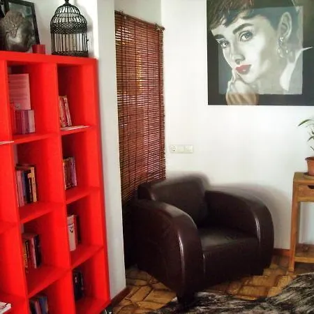 Θέρετρο Birdcage Gay Men And Lifestyle (adults Only) Πλάγια ντελ Ινγκλές