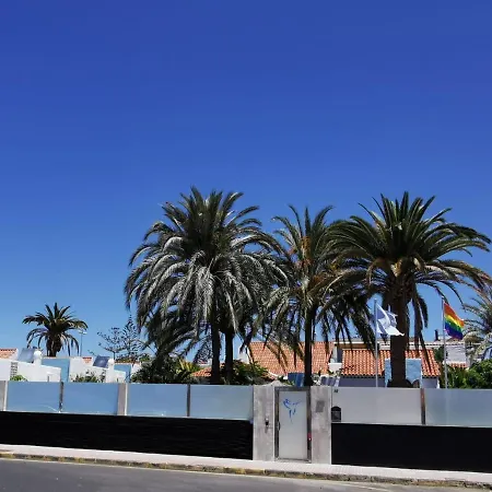 Station touristique Birdcage Gay Men And Lifestyle (adults Only)